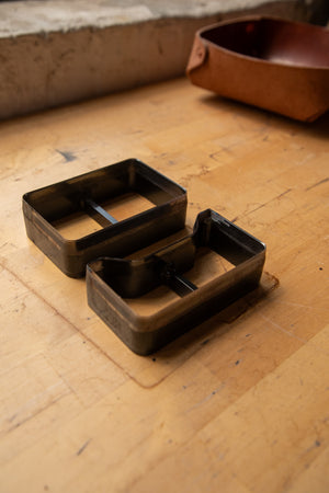 Lot #32 wallet die
